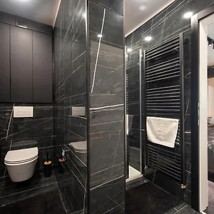 https://jazine-lux-apartments.hotelinzadar.com